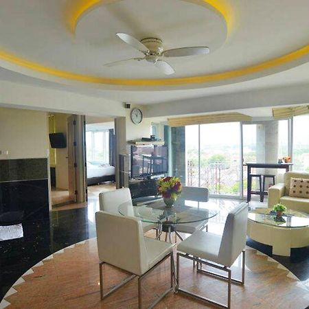 Penthouse Galare Thong Tower Lägenhet Chiang Mai Exteriör bild