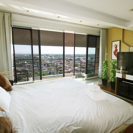 Penthouse Galare Thong Tower Lägenhet Chiang Mai Exteriör bild