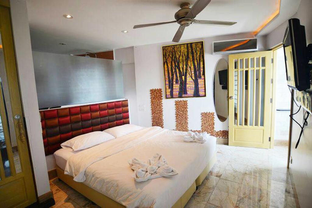 Penthouse Galare Thong Tower Lägenhet Chiang Mai Rum bild