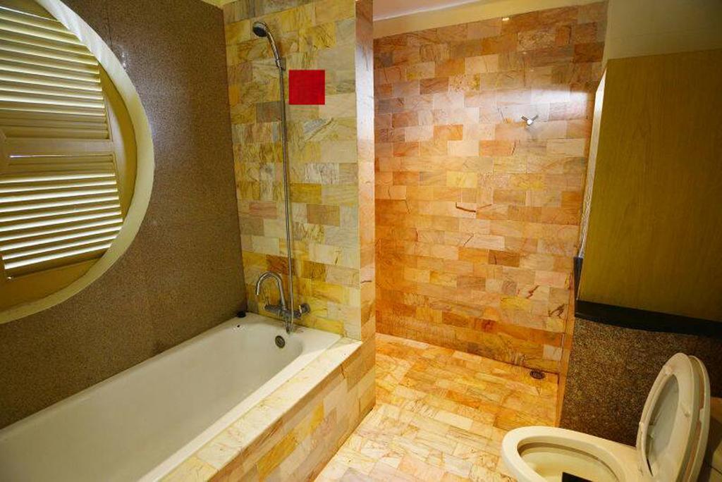 Penthouse Galare Thong Tower Lägenhet Chiang Mai Rum bild